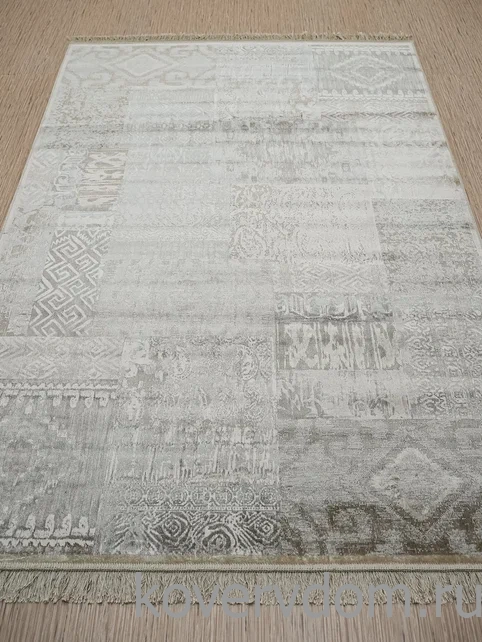 Ковер из вискозы и хлопка Royal Palace 14741 5323